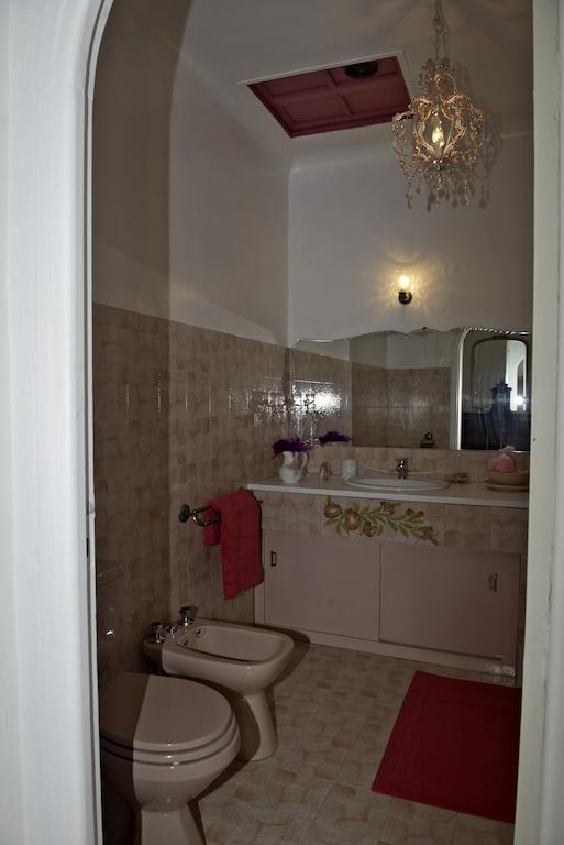 Petite Fleur D'Azur Bed and Breakfast Cagnes-sur-Mer Rum bild